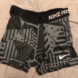 Nike Pro